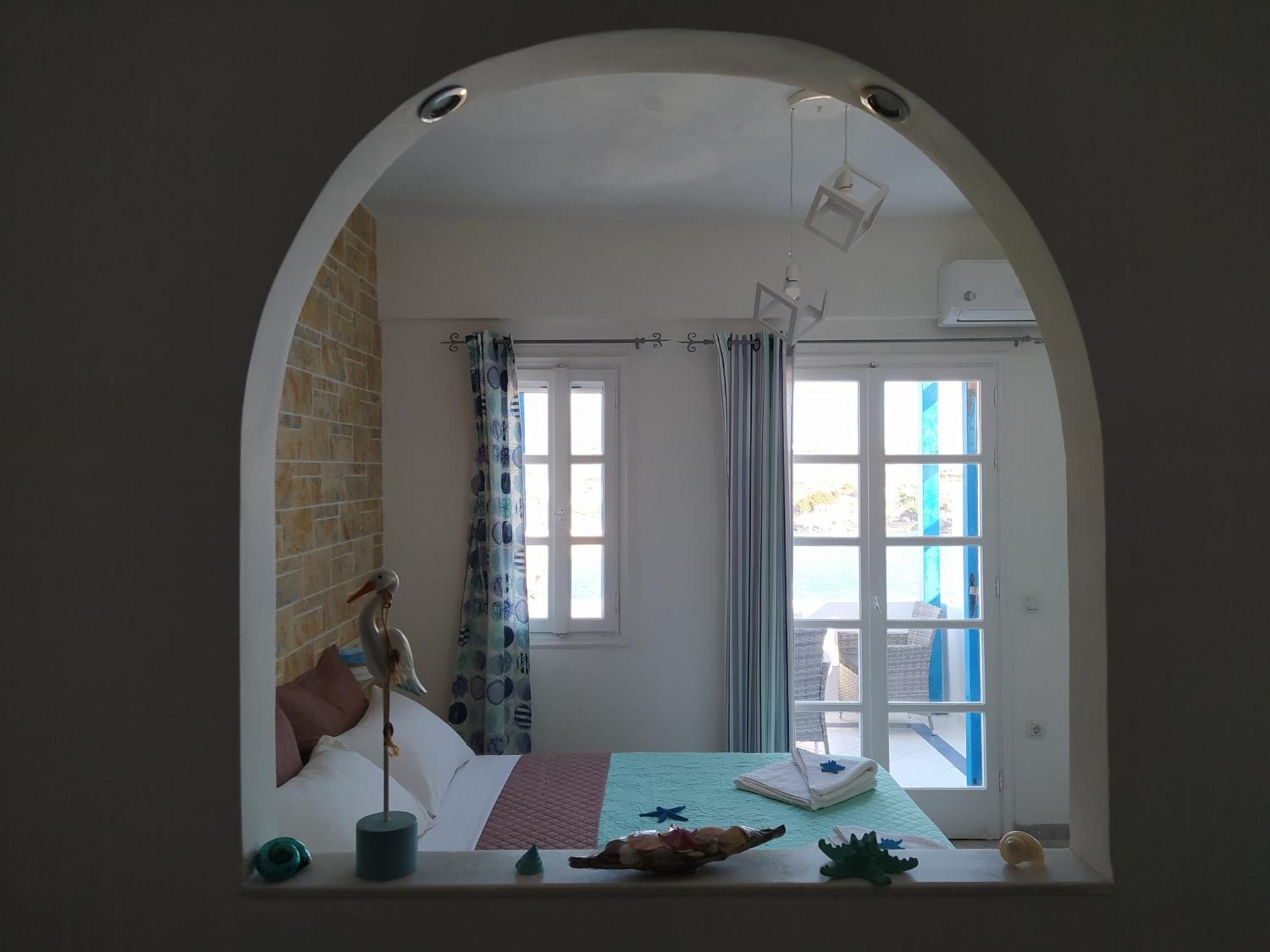 Fantastic View Studios Kythnos Room photo
